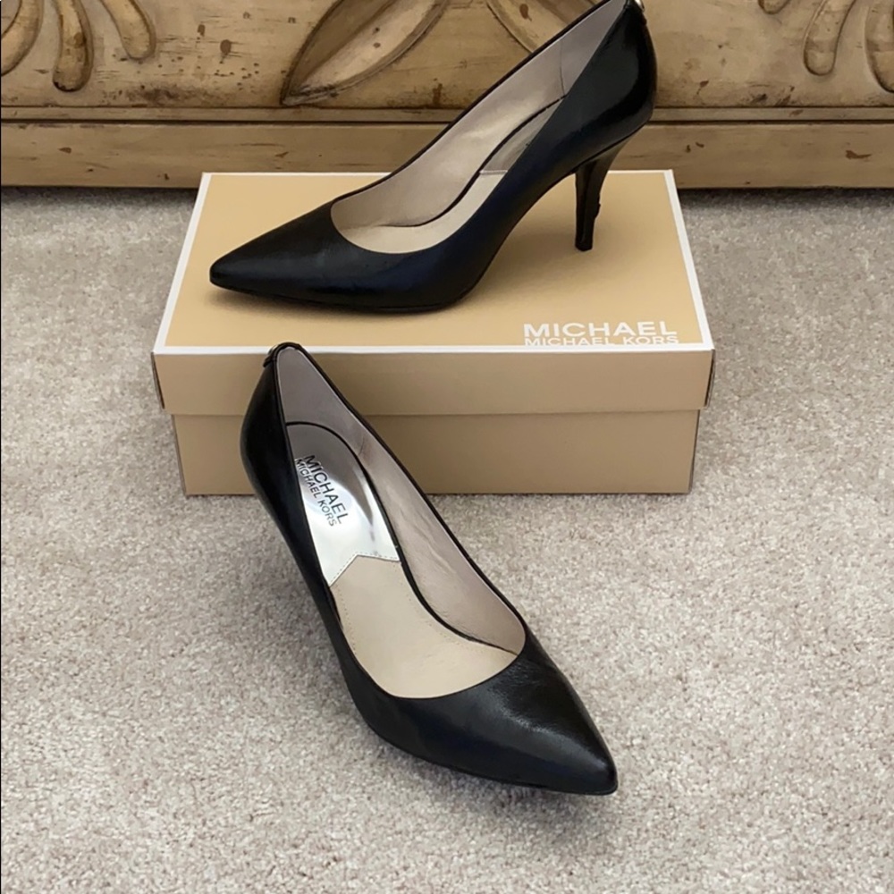 Stunning MICHAEL Michael Kors Black Stilettos
